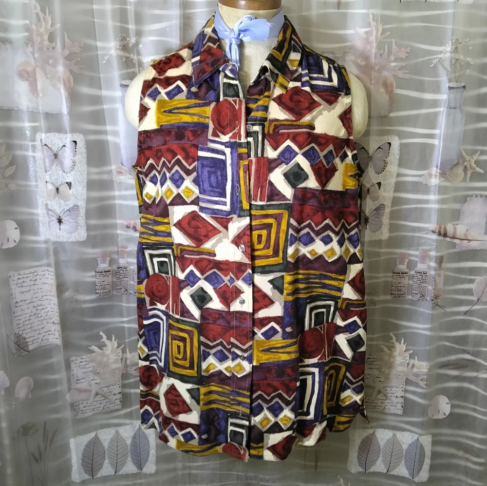 Vintage New York Studio Sleeveless Silk Button Up Top Size Medium Good Used Con